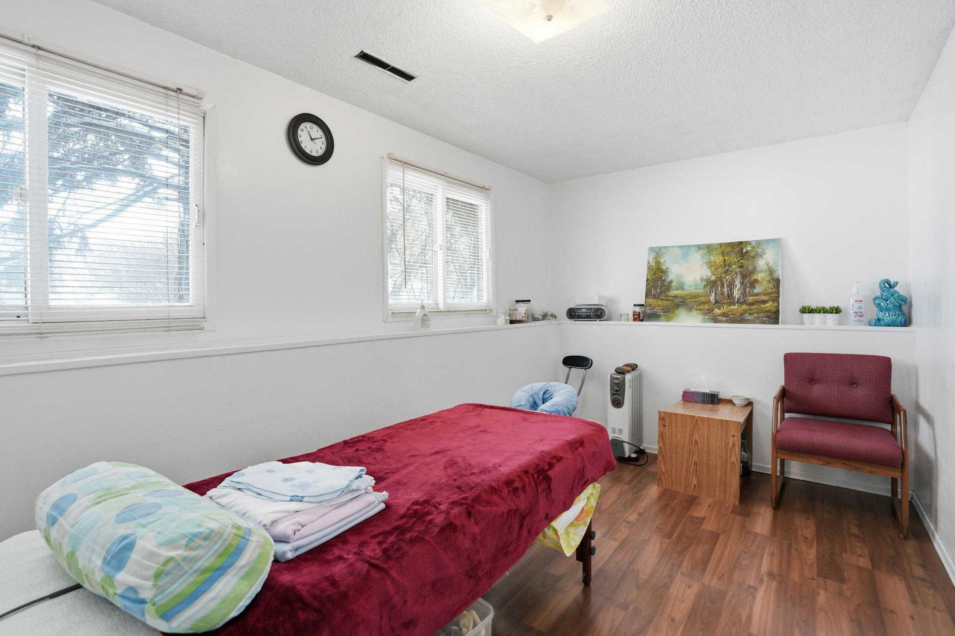 Public Open House 公开看房—3165 MILTON Street- $37.49万 背靠公园、步行商圈——林与唐地产 - 9